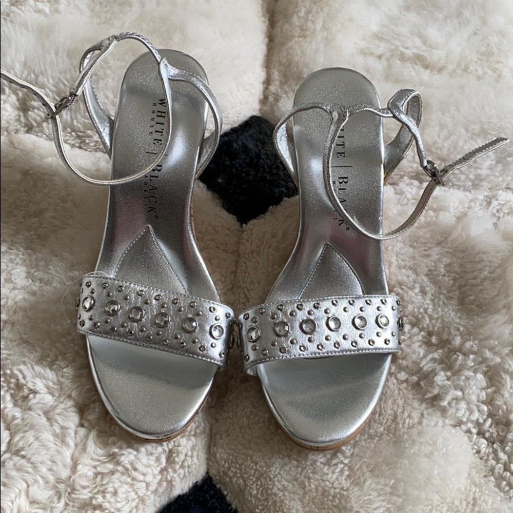 White house black market shoes size 7 1/2